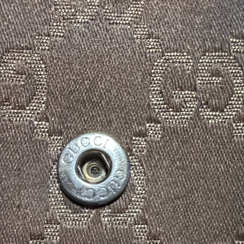 Gucci GG Canvas D-Ring Pattern Wallet - Picture 9 of 16